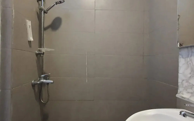 OYO 91053 Signature Inn Miri
