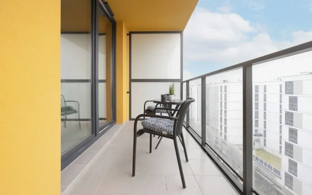 Herbu Oksza Apartment Warsaw by Renters