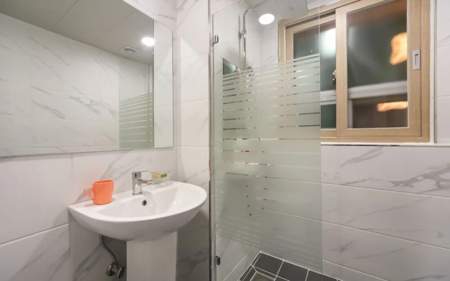 Busan Daeyeon-Dong Ribe