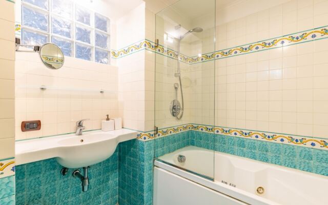 Charming House With Terrace at Historical Center