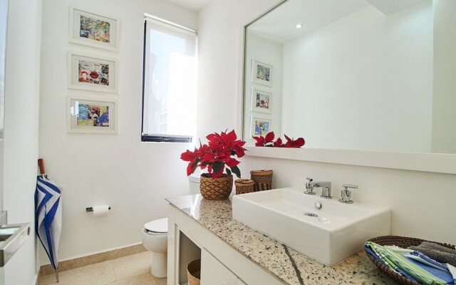 Siaan Luxury Condos 201 By Lockey