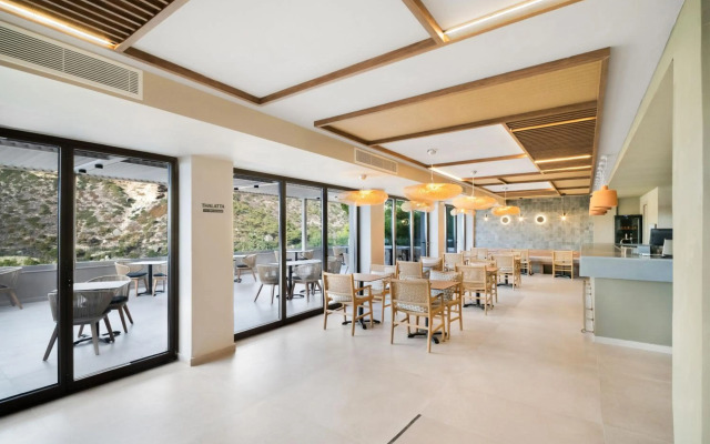 Harmony E Rock Hotel