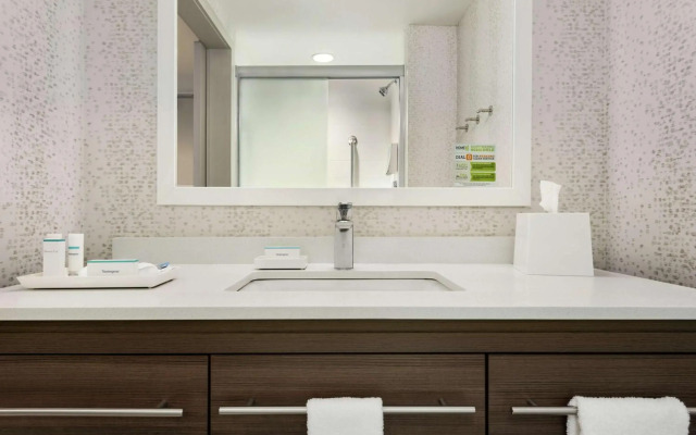Home2 Suites by Hilton Brooklyn Park Minneapolis