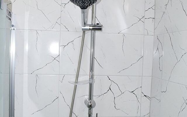 Saranda Teras Pansiyon