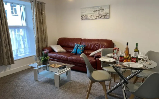 Octagon Apartment 3