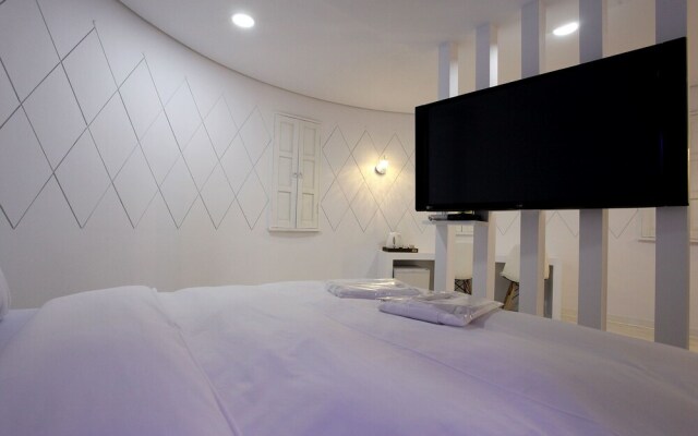 Cheongju Kkuljam PC Hotel
