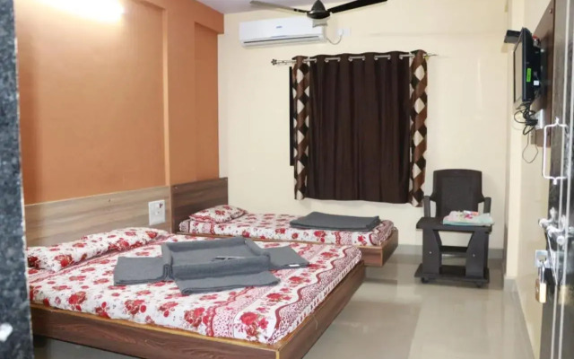 Hotel Laxmi Sadan