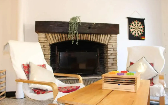 Charming village house in Limeuil for 6