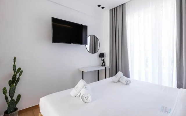 Kentro Luxury Suites