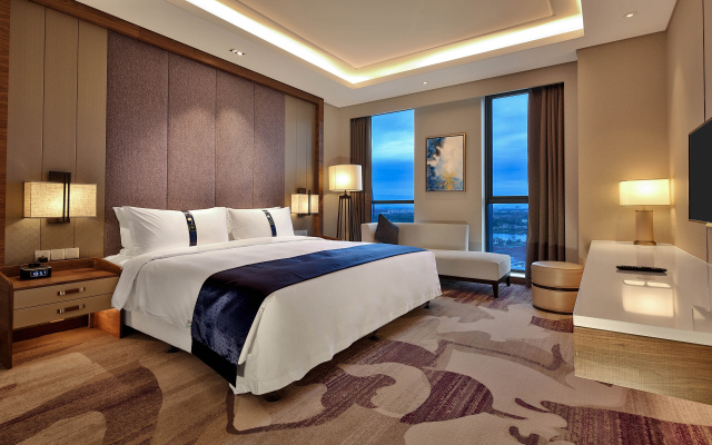 Holiday Inn Chengdu Qinhuang – Guest Rooms – Chengdu