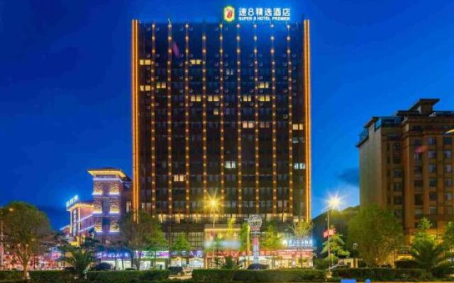 Super 8 Hotel Premier