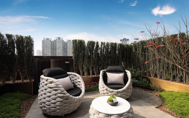 Hualuxe Leshan