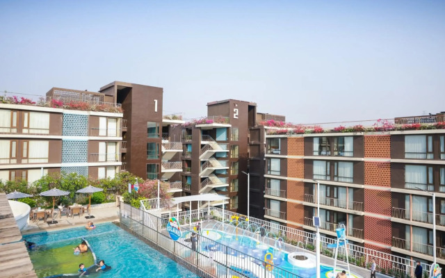 Balcony Courtyard Si Racha Hotel & Serviced Apartments