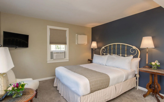 The Beach House Inn