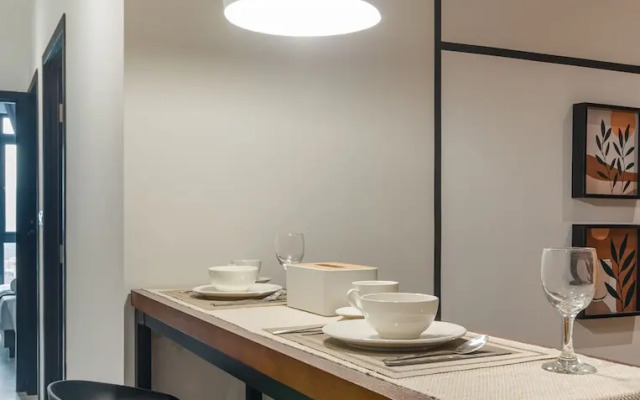 Neu Suites Residence Kuala Lumpur, Roam