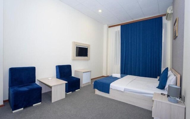 Tarqovi Hotel