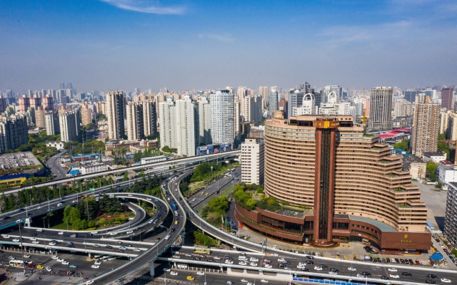 Hua Ting Hotel & Towers