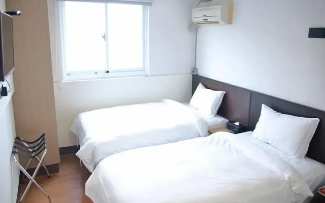 Taitung Rich Hotel