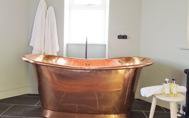 Jan De Groote Suite - 1 Bed Penthouse
