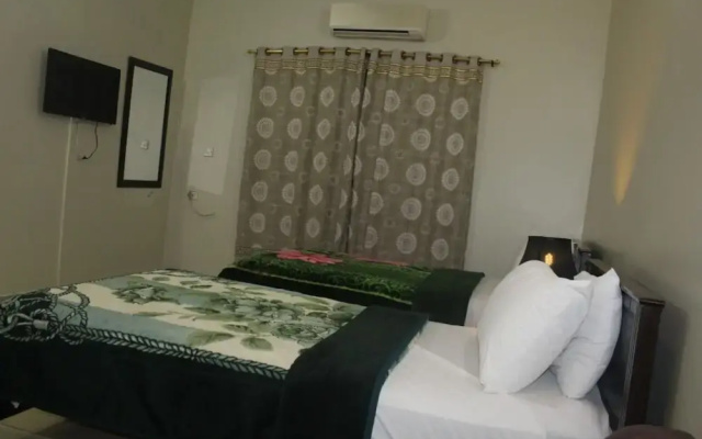 Eastern Lodge Guest House