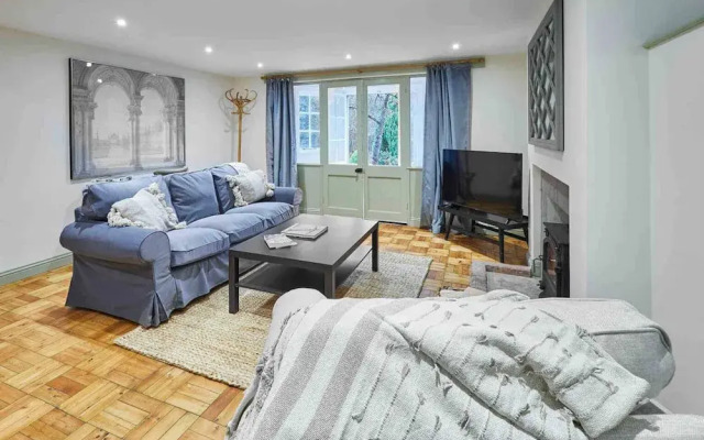 Host Stay The Garden Flat