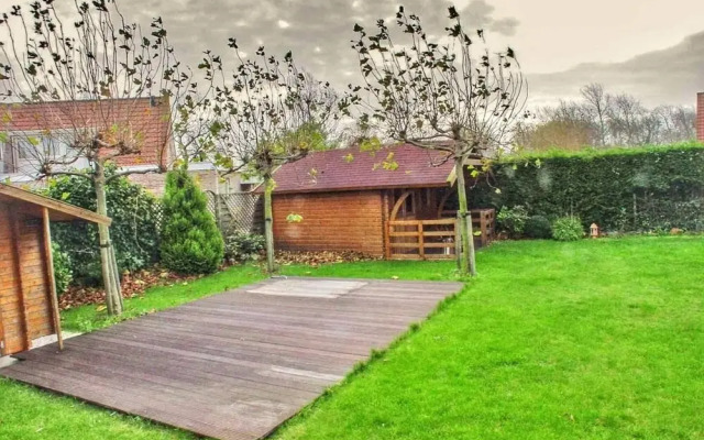 Pleasant Holiday Home With Garden