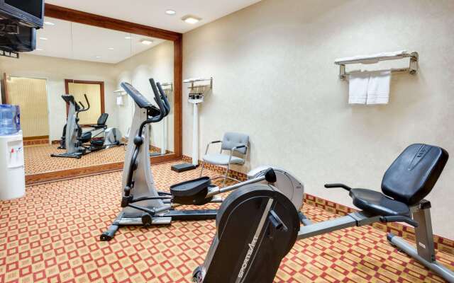 Super 8 by Wyndham Freeport