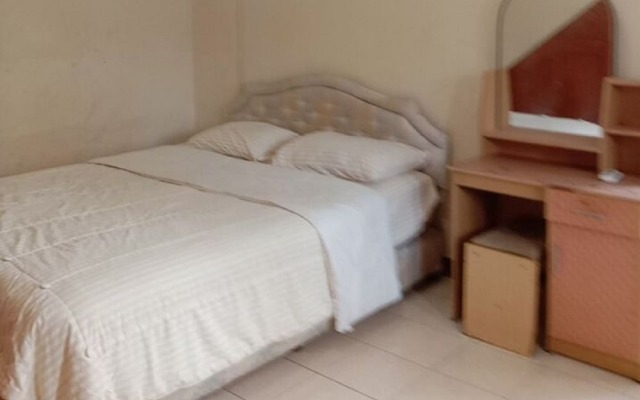 Villa Kota Bunga Azalea