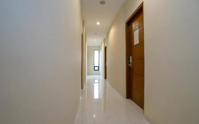 OYO 1574 U_xpress Hotel