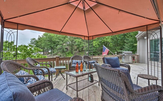 Lakefront Haven: Family-friendly Sunrise Beach Gem