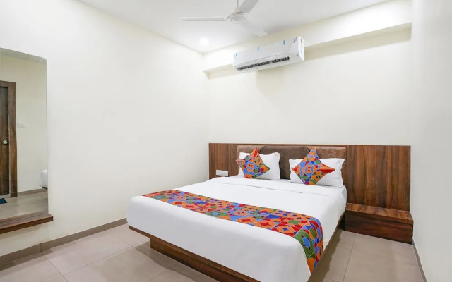 Fabhotel Hill Park I