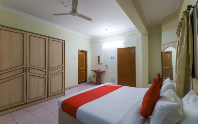 SPOT ON 46801 Hotel Swati