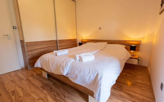 Charming Three Bedroom House Turanj