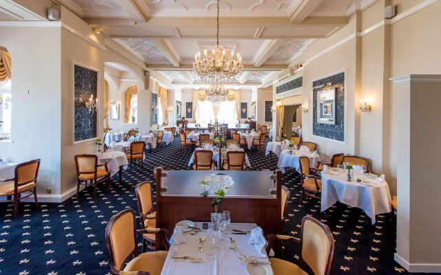 The Victoria Hotel & Source Spa