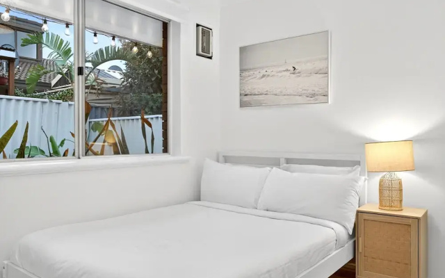 Bright 2-bed Unit Near Scarborough Beach