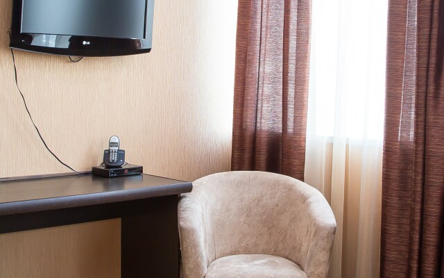 Guru Hotel