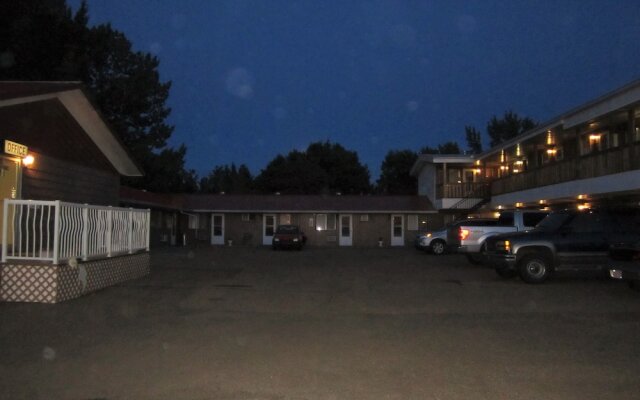 Lamplighter Viking Motel