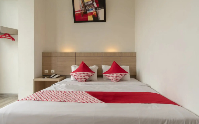 Putra Mulia Hotel
