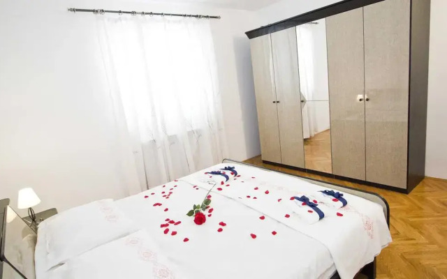 Apartment Pčelica Maja