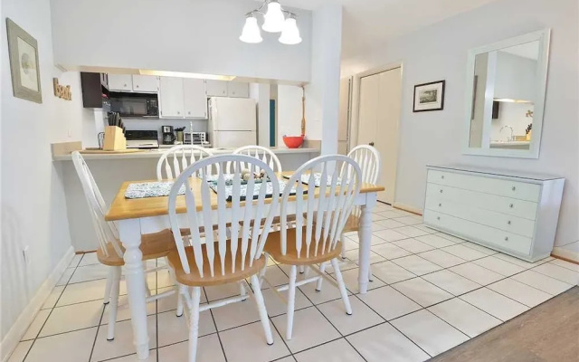 Tarpon 5 - Two Bedroom Condo