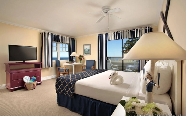 Pismo Lighthouse Suites