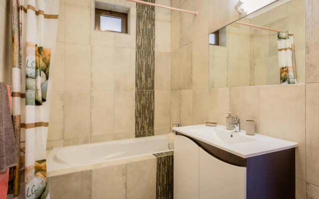 ★ Sea View ★ 1 Minute to Oldtown and Beach ★