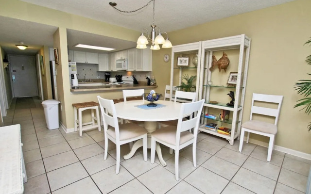 Castaways by Youngs Suncoast