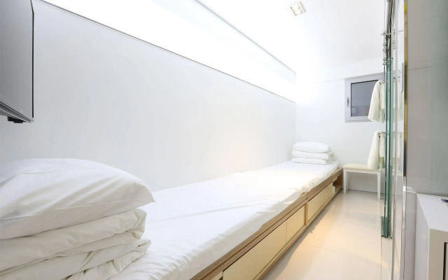 Lookhome Guesthouse (female only)