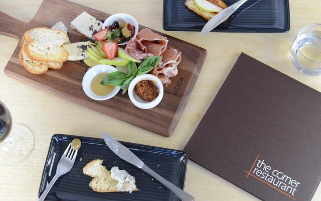 Macquarie Waters Boutique Apartment Hotel