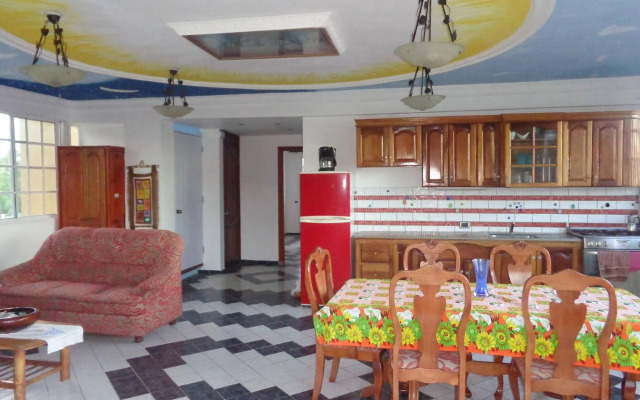 RIG Hostel Boca Chica Back Packer