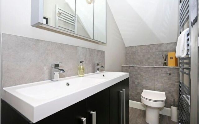 JOIVY Private Entrance Apartment In New Town