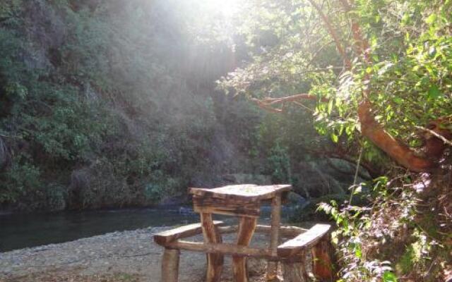 Cabañas Los Maquis 7 Tazas