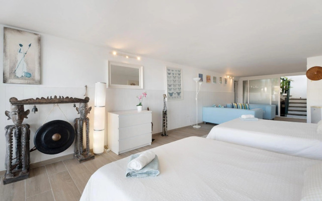 VILLA BAHIA DE MICHEL, Piscina climatizable, Free Wifi, BBQ