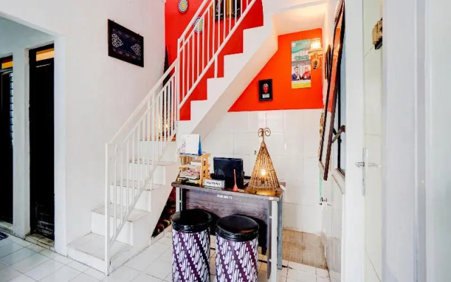 SPOT ON 90349 Edotel Tebe Syariah